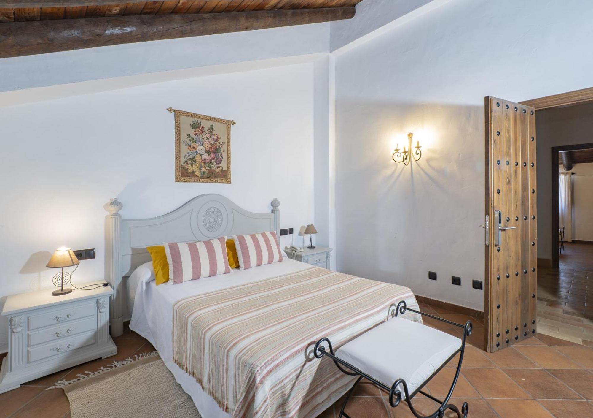 Cubo'S Hotel Cortijo San Antonio Casarabonela エクステリア 写真